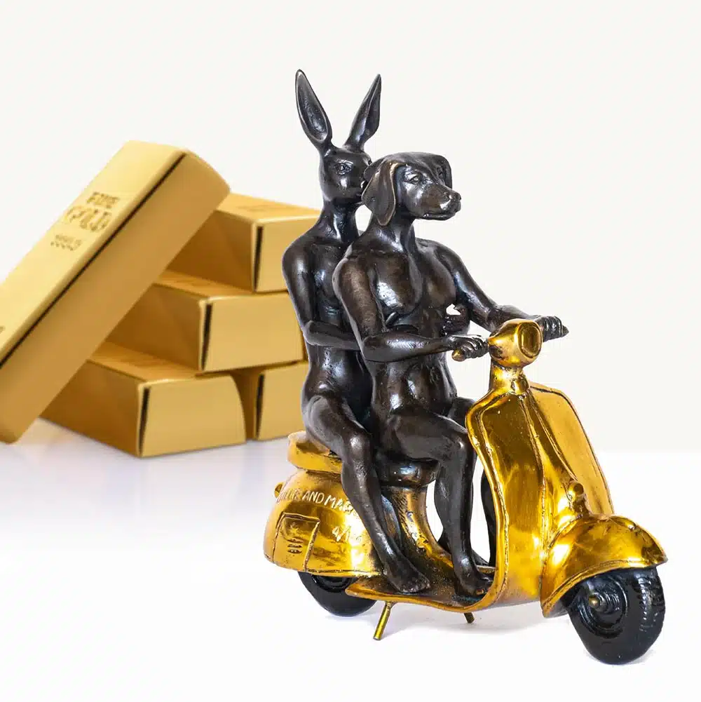 They Were The Authentic Vespa Riders In Rome (Bronze Sculpture, miniature) - GOLD Ed. 40/100 - Image 3