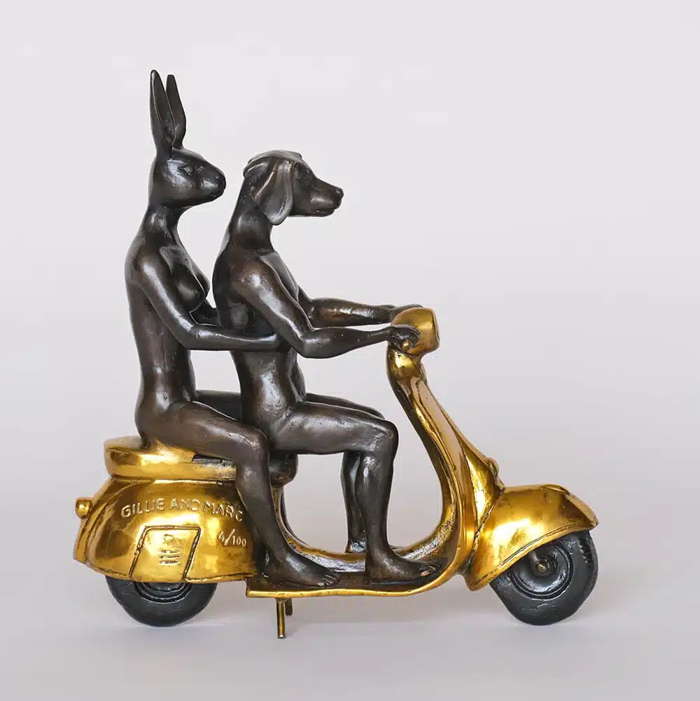They Were The Authentic Vespa Riders In Rome (Bronze Sculpture, miniature) - GOLD Ed. 40/100 - Image 4