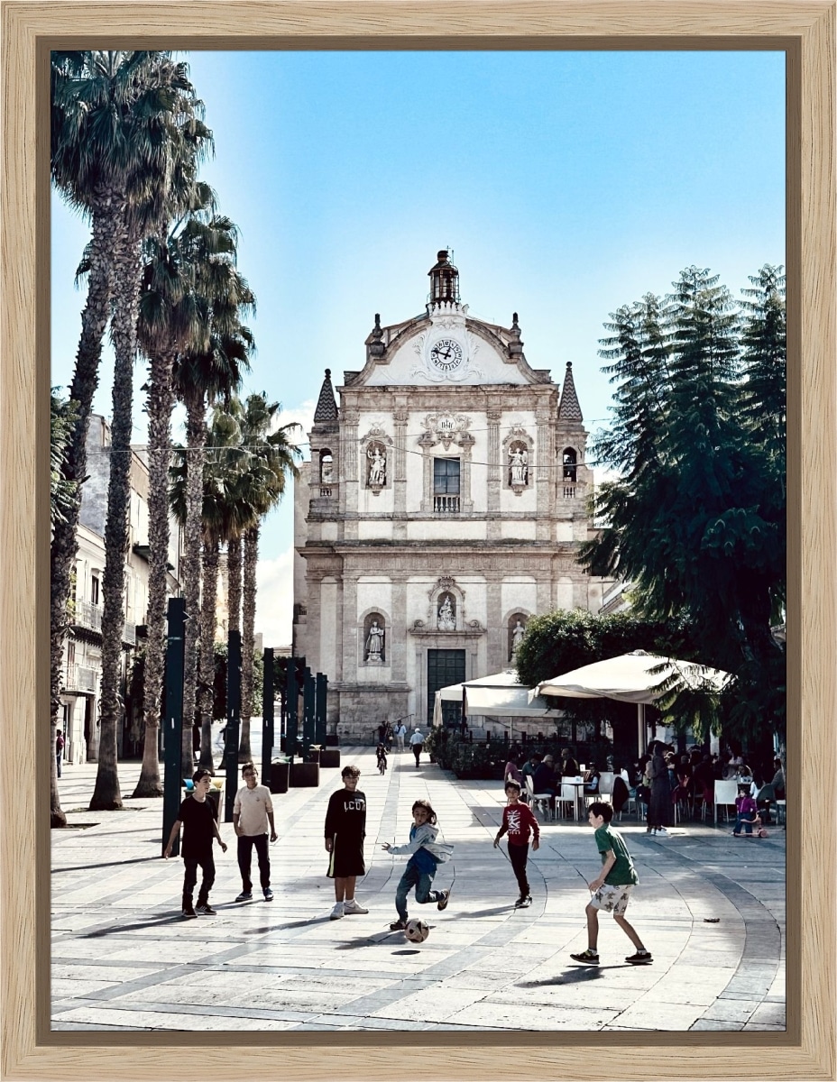 Canvas Print & Frame